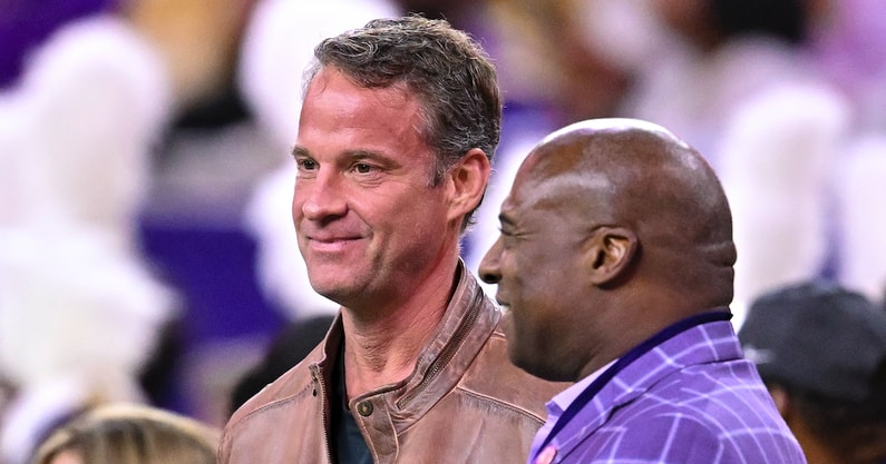 Lane Kiffin landed the No. 1 QB in the NCAA Transfer Portal in Sam Leavitt